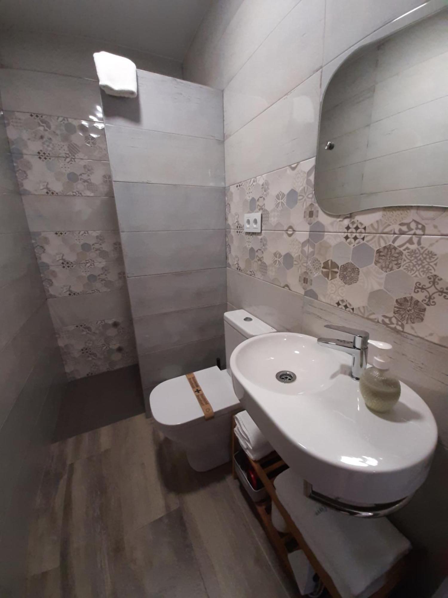 Casas Rurales Maribel - Complejo Moradas Del Cerro 2 - Suites Con Jacuzzi En Alcala Del Jucar Casas del Cerro Ruang foto