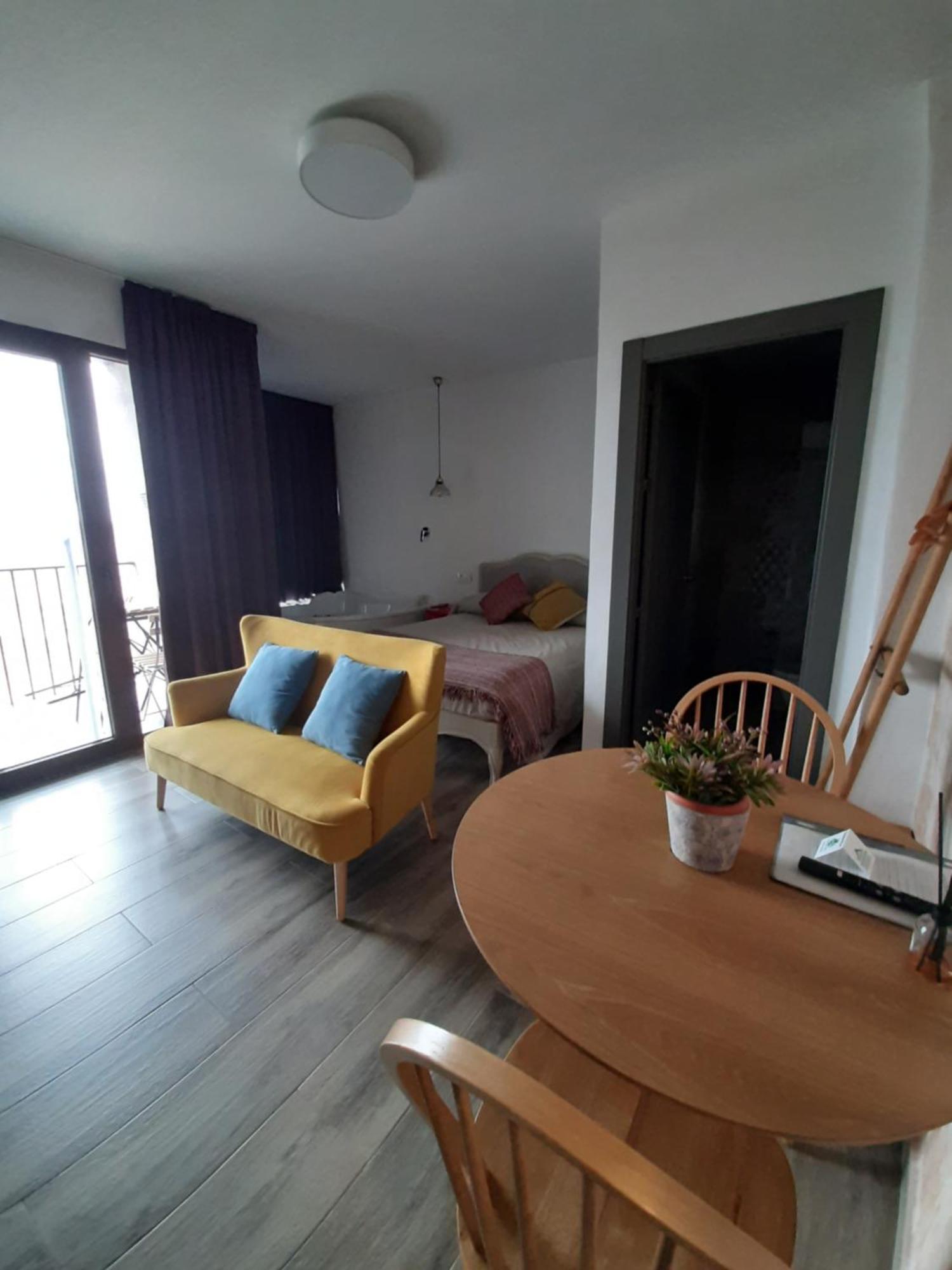 Casas Rurales Maribel - Complejo Moradas Del Cerro 2 - Suites Con Jacuzzi En Alcala Del Jucar Casas del Cerro Ruang foto